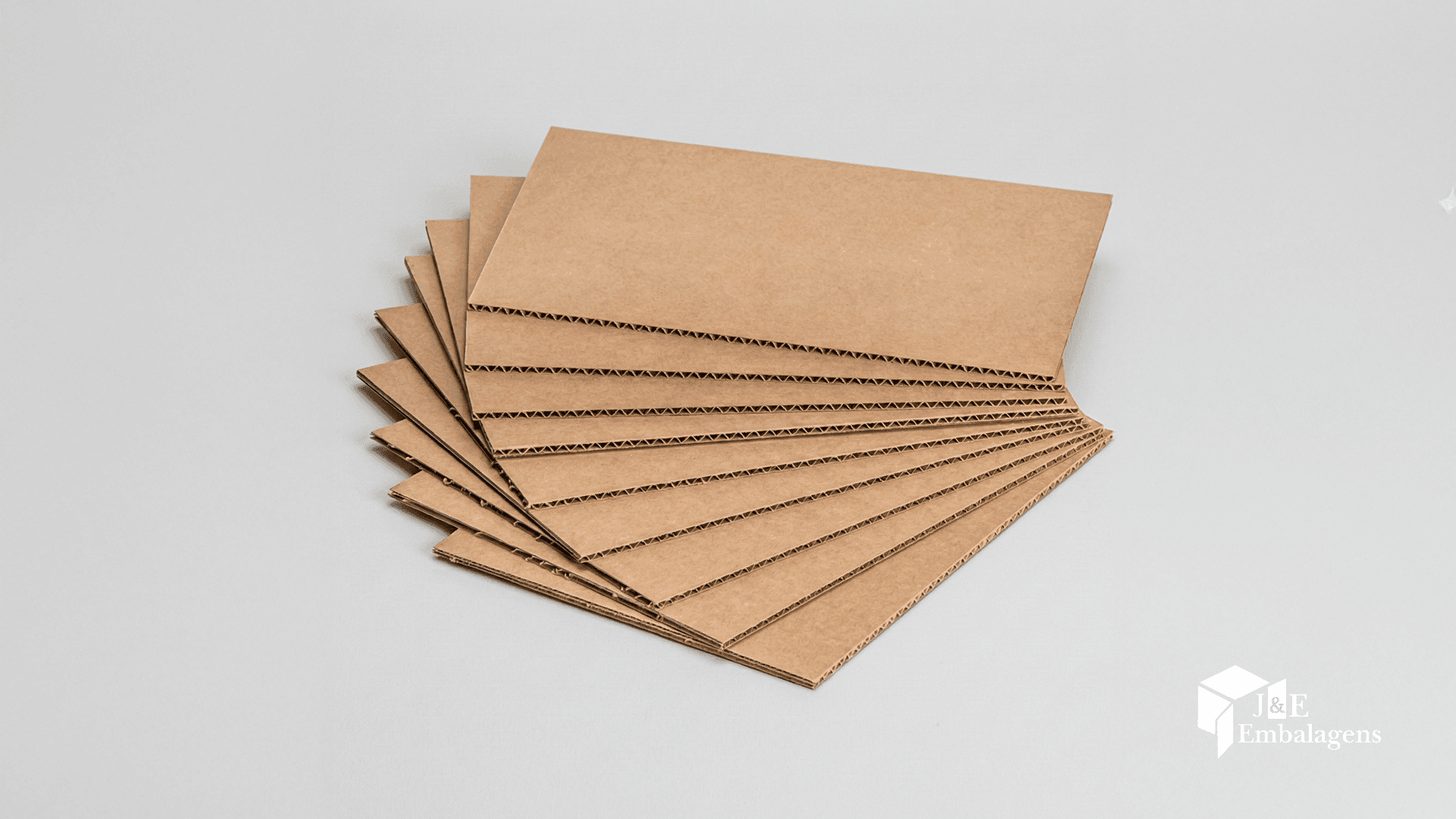 Tabuleiros de Papelão, Placas e Chapas